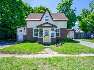635 1st St S, Gravenhurst, ON P1P 1K1