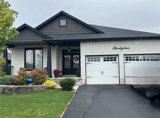 32 Patten Dr, Saint George, ON N0E 1N0