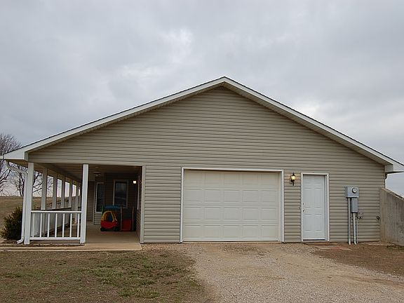 3rd image of 923 County Road 654