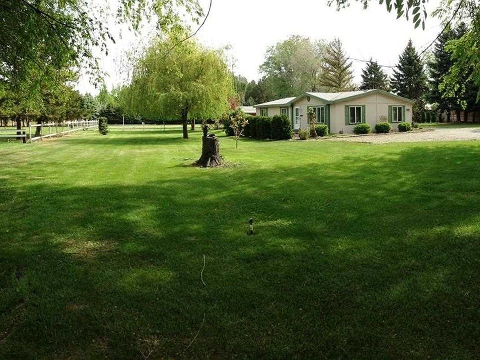 1st image of 1118 S Highland Dr
