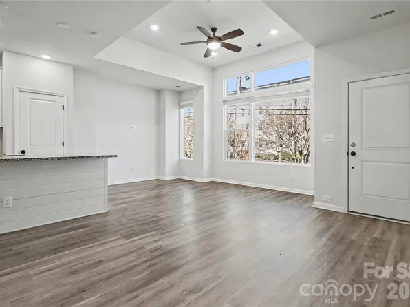 2037 Statesville Ave, Charlotte, NC 28206