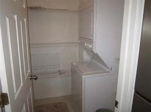 123 Fieldcrest St #303 — Photo 6