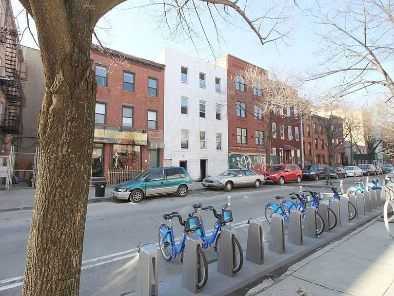 126 India St #4C — Photo 9