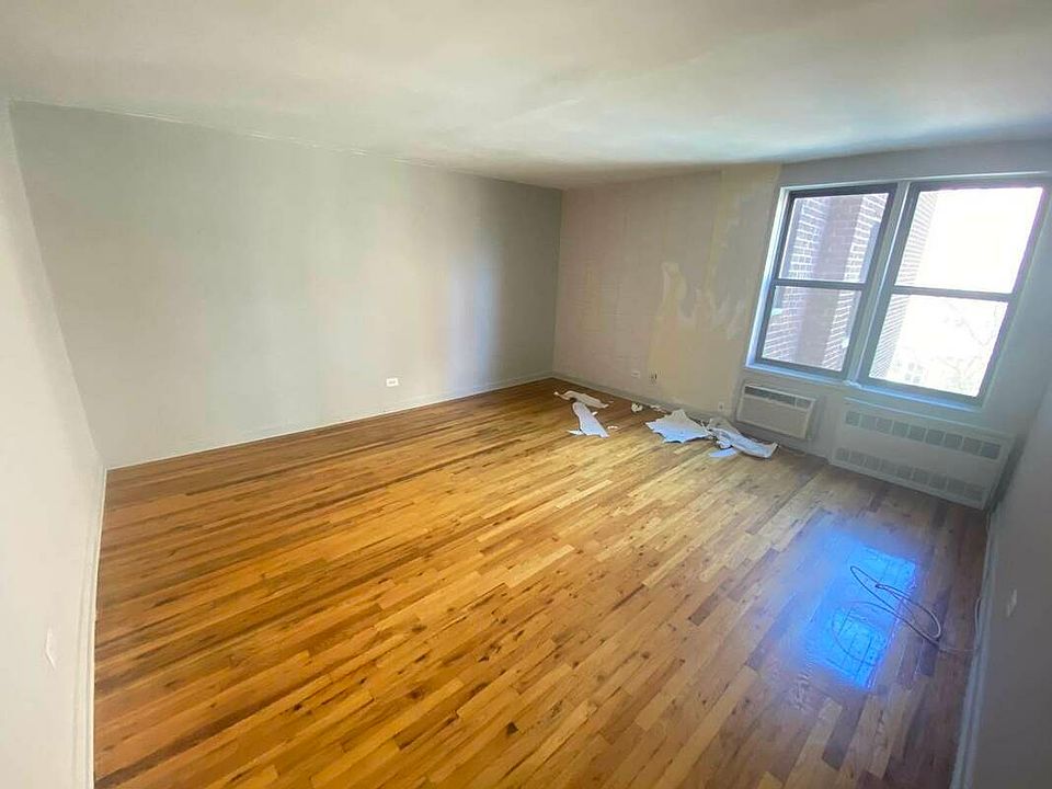 1st image of 35-31 Leverich St #309