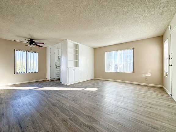 2nd image of 4615 Hamilton St #9