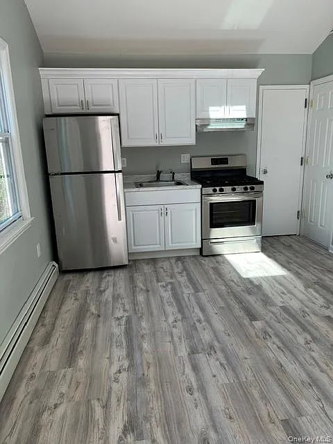 Studio, 1.0 bath, 325 sqft, $1,950 — Photo 4