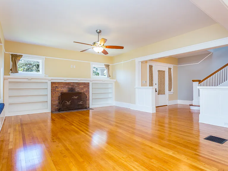3425 Albatross St — Photo 27