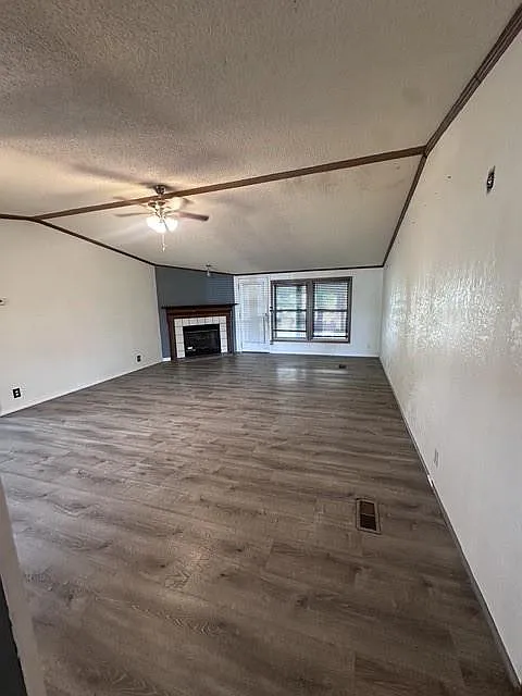 7207 County Road 225 — Photo 2