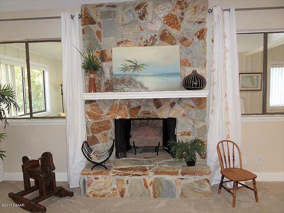 5th image of 156 Sand Pine Pl