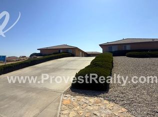 16340 Wato Rd APT A, Apple Valley, CA 92307