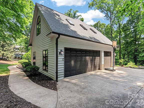 4th image of 19315 Callaway Hills Ln