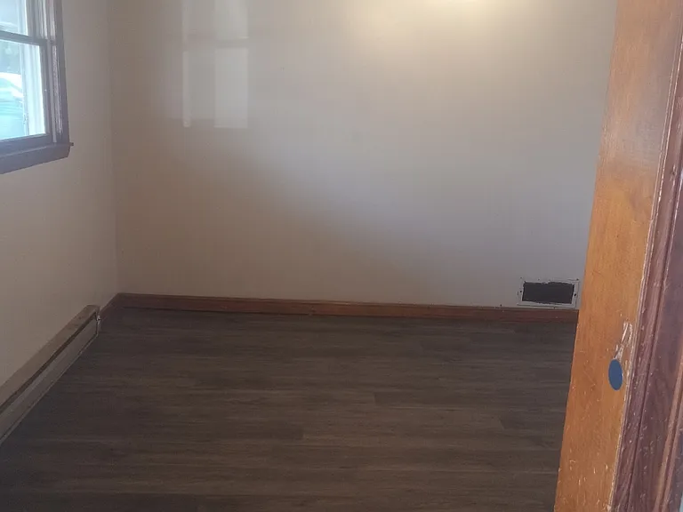 1950 N Illinois Ave #6 — Photo 3