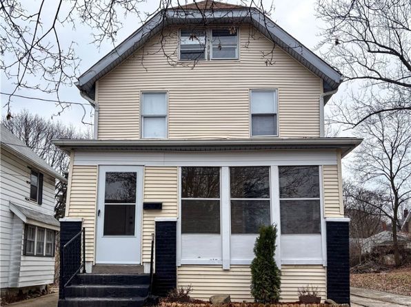 1093 Wilbur Ave