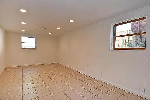 15 Norton Ave — Photo 12