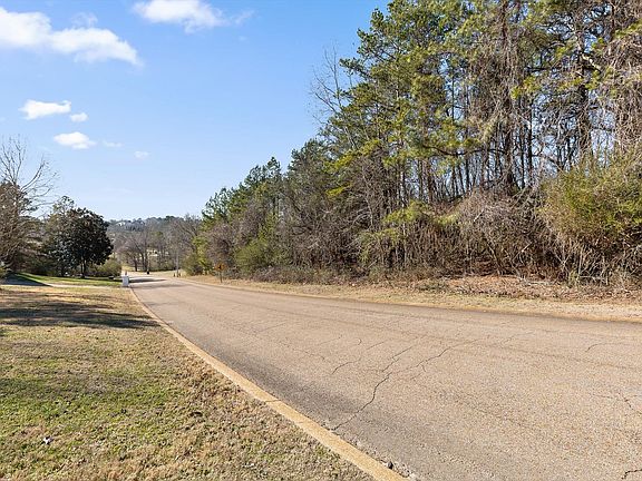 4th image of 7030 River Run Dr #39