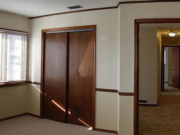5th image of 1020 Alder Dr