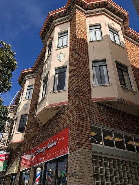 1st image of 2453 Lombard St APT 201