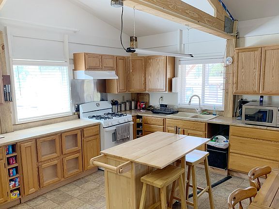 4th image of 5520 County Road 570
