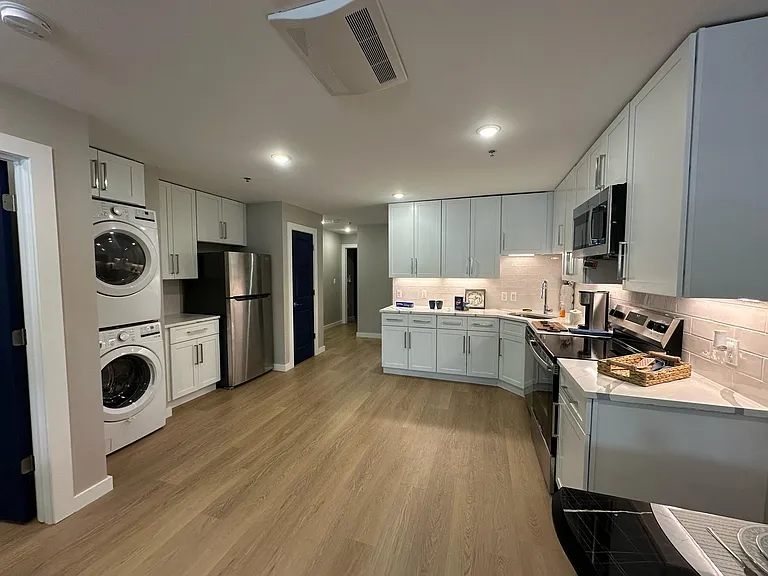 1060 Main St (55+ community) — Photo 35