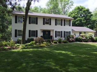 46 Brook Valley Rd, Kinnelon, NJ 07405