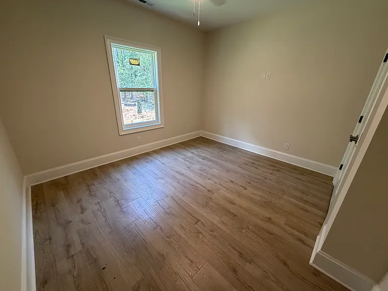 912 Chatham Ln — Photo 19