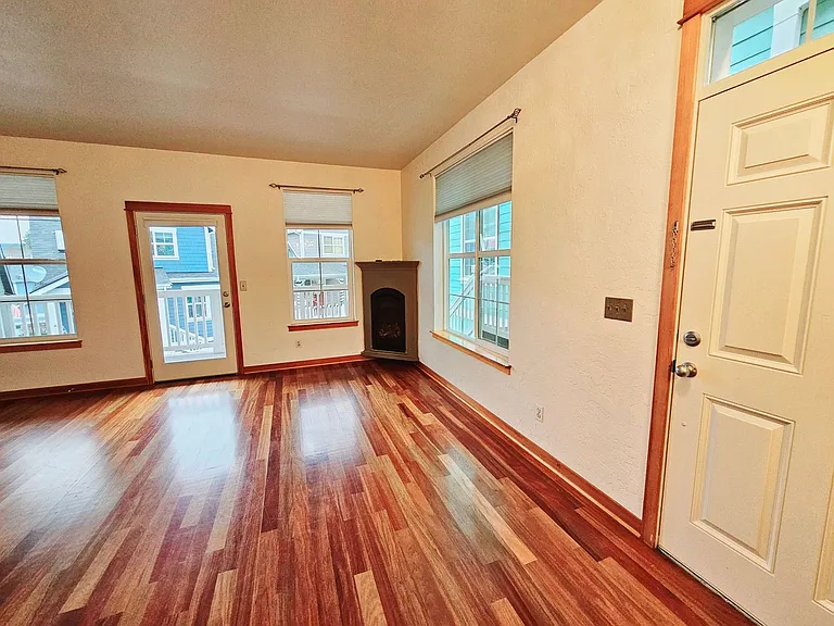 19434 Scoter Ln NE — Photo 6