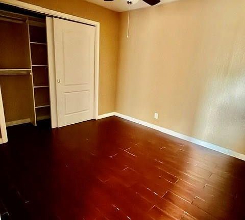4th image of 3048 S Buckingham Ct