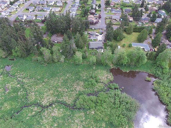 4th image of 15502 38th Ave E