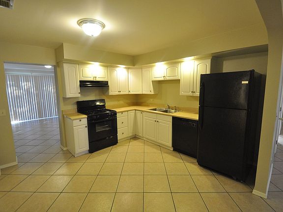 3rd image of 5311 N 22nd Dr