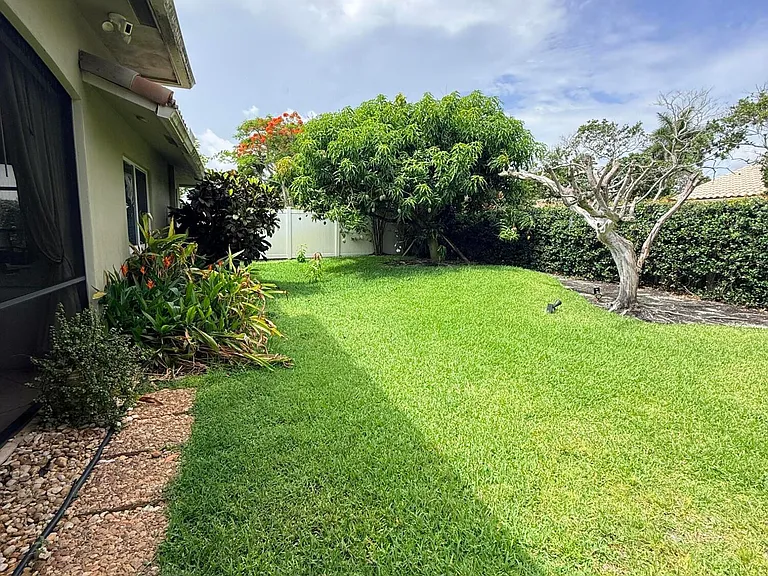 3509 NW 26th Ct — Photo 33
