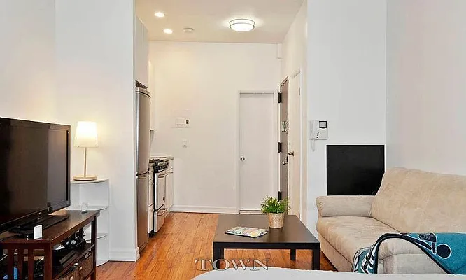 Rented by Town Residential | media 2