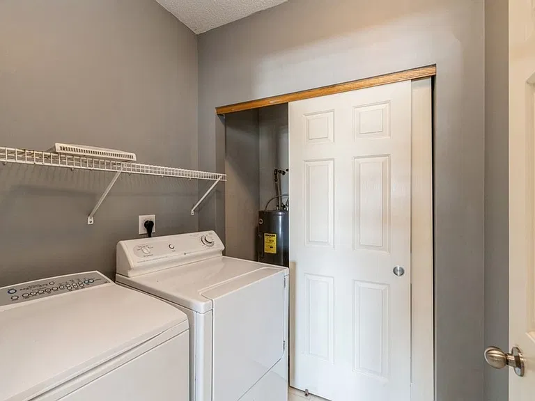 1320 SE Florence Dr #16 — Photo 13