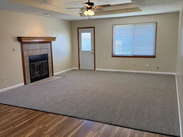 3467 S Christy Ct, Springfield, MO 65807