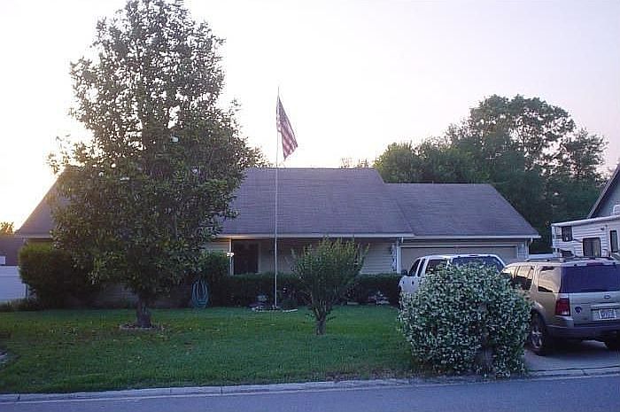 Off street and RV/Boat parking