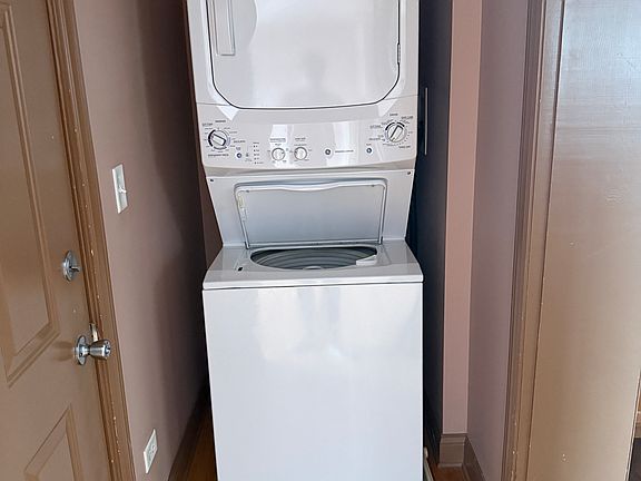 5th image of 5131 W Agatite Ave #2