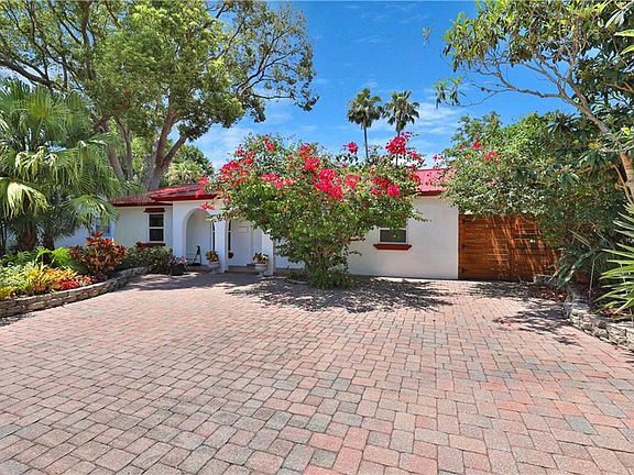 3rd image of 1109 Princewood Dr