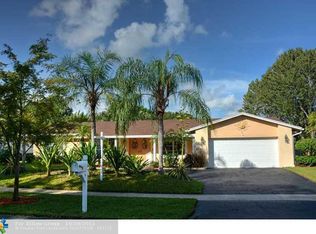 1301 SW 70th Ter, Plantation, FL 33317