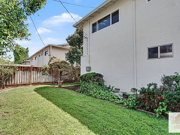 5th image of 1475 Ontario Ln