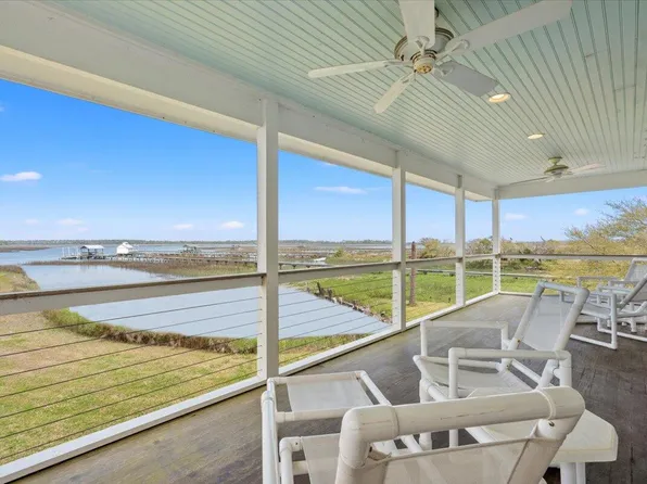 1214 Tabby Dr, Folly Beach, SC 29439