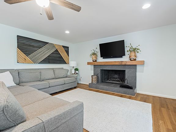 5th image of 5132 Kirkwall Ln
