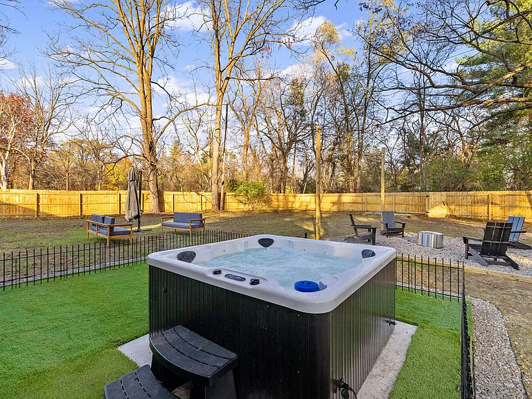22182 Berg Rd — Photo 78