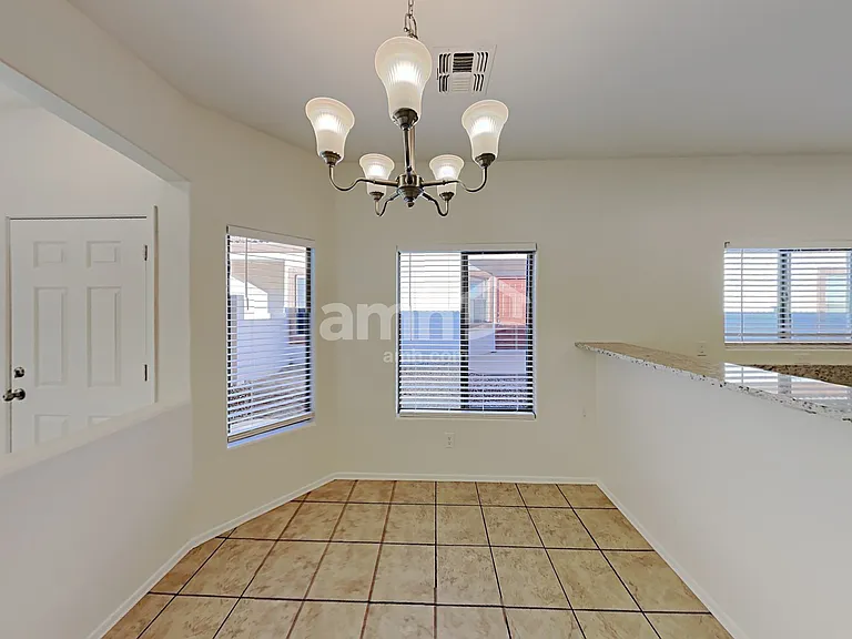 124 E Calle Puente Azul — Photo 5