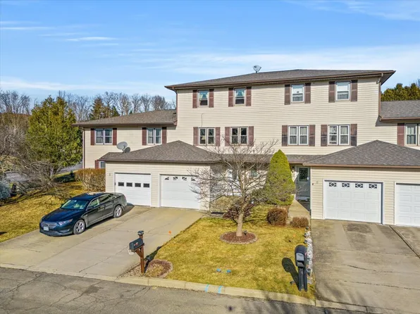 4 Addison Ct, Binghamton, NY 13904