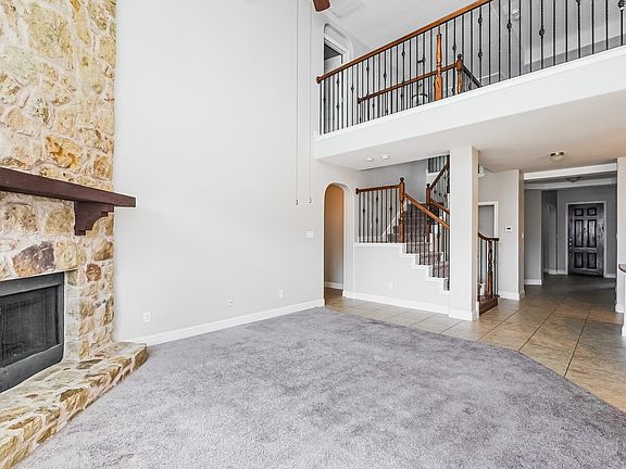 4th image of 651 Seymour Dr