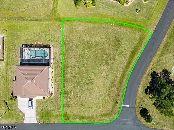 4th image of 24248 San Lucas Ln