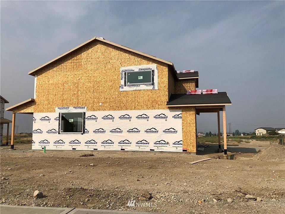 2nd image of 2237 2nd Street