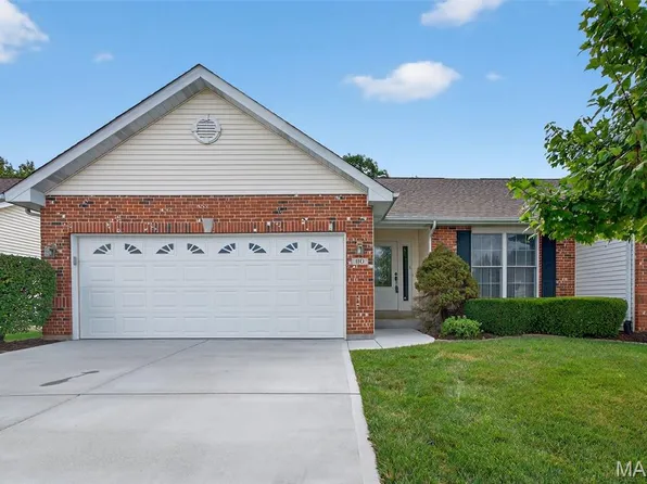 110 Westgate Dr #34A, Saint Peters, MO 63376