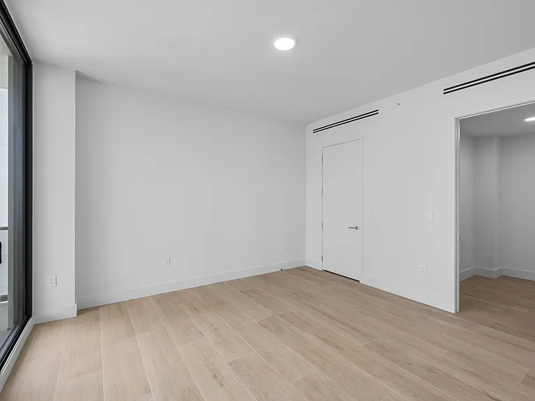 305 Briny Ave #506 — Photo 15