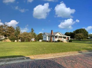 3667 Old Orchard Dr, Ashland, KY 41102