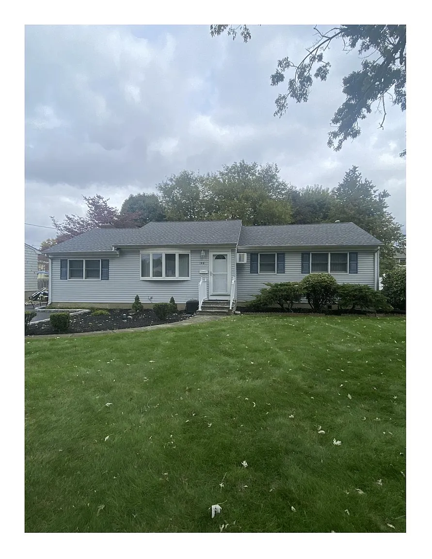 146 Mulberry Ln photo 1